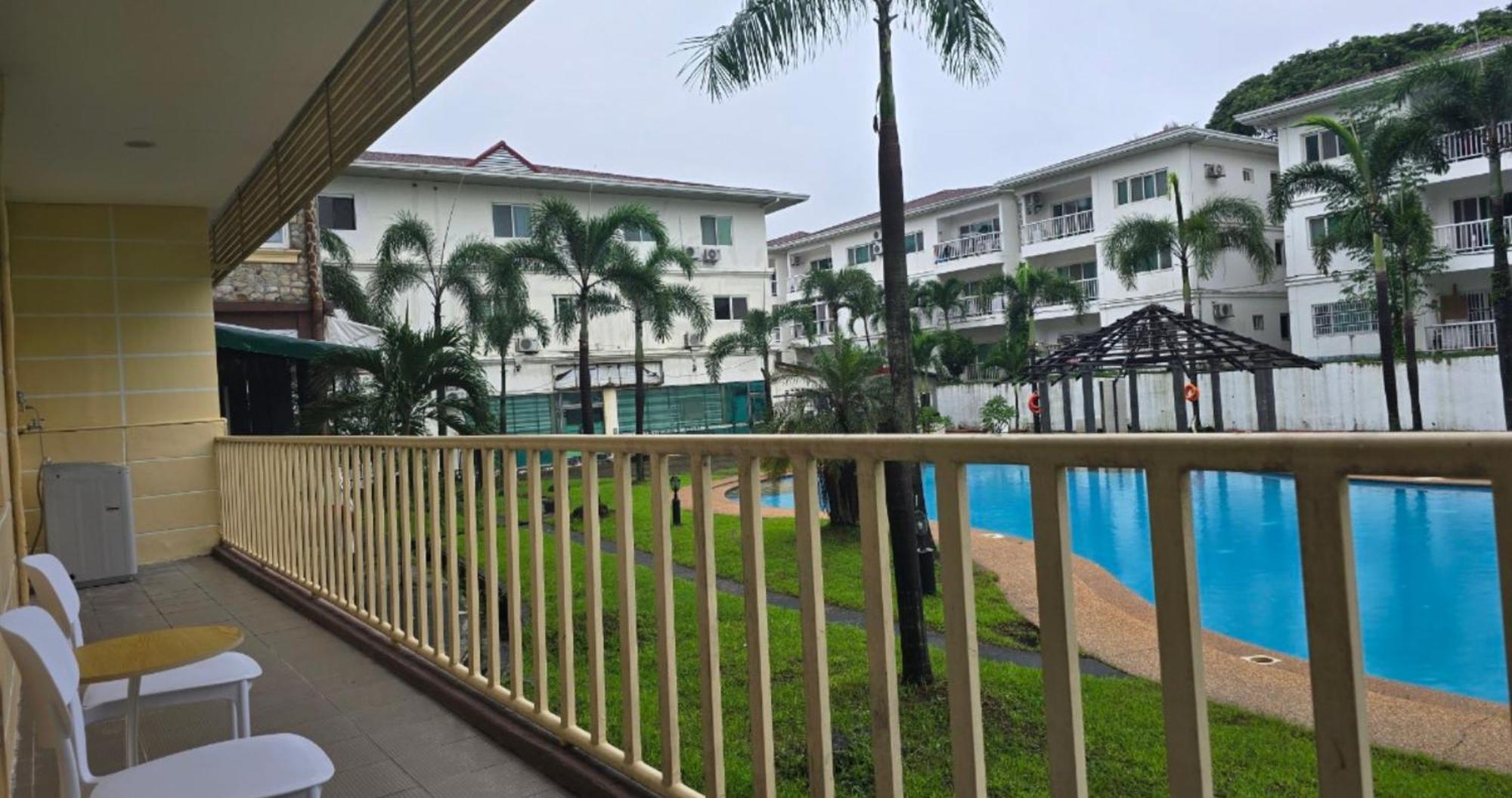 Aston Stay And Villas Mabalacat Eksteriør bilde