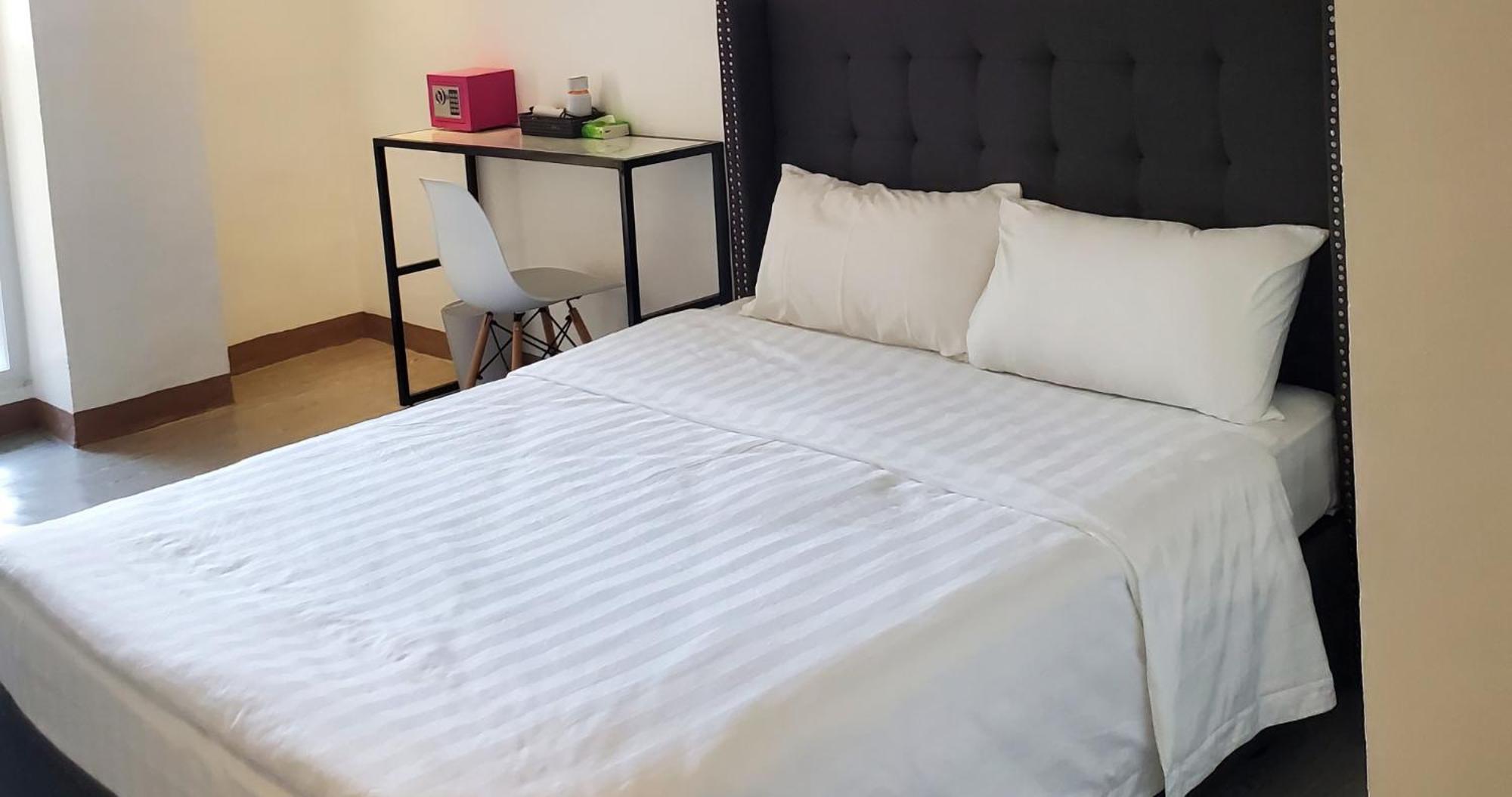 Aston Stay And Villas Mabalacat Eksteriør bilde